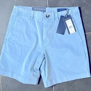 Vineyard vines men’s shorts size 28 NWT